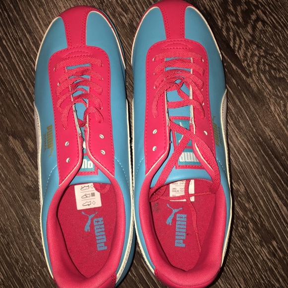 Brand New Puma Sneakers - Picture 1 of 5